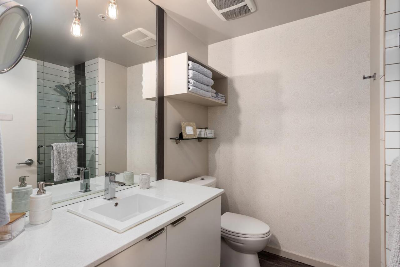 Corner Nest - Luxury Brand New Top Floor 2Bedroom Condo Kelowna Ngoại thất bức ảnh